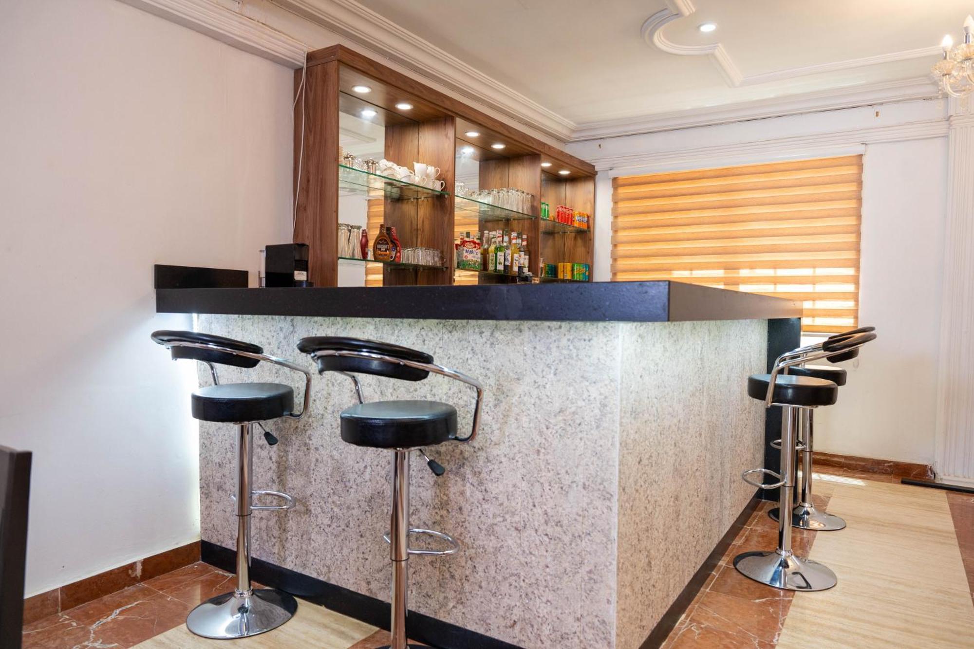 Adonai Hotel Тема Экстерьер фото